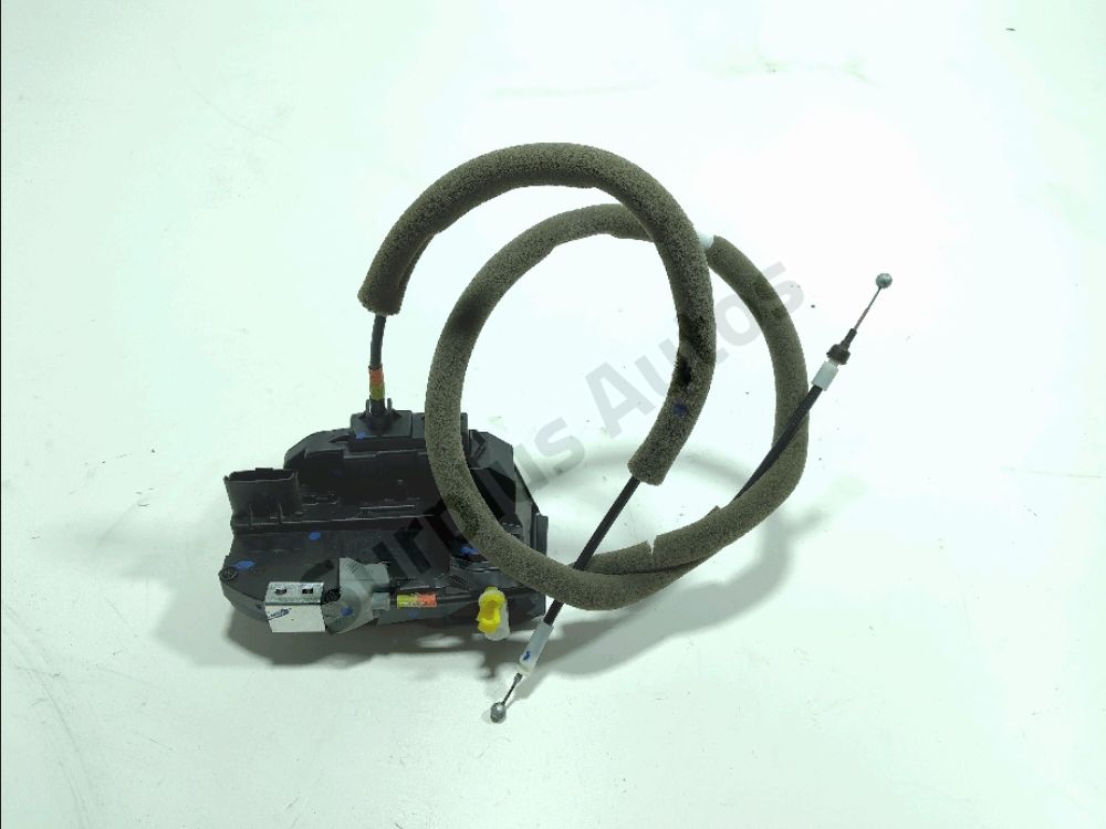 Serrure de porte avant gauche