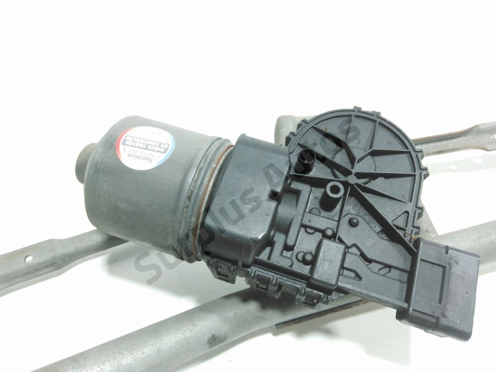 Moteur d'essuie glace arrière