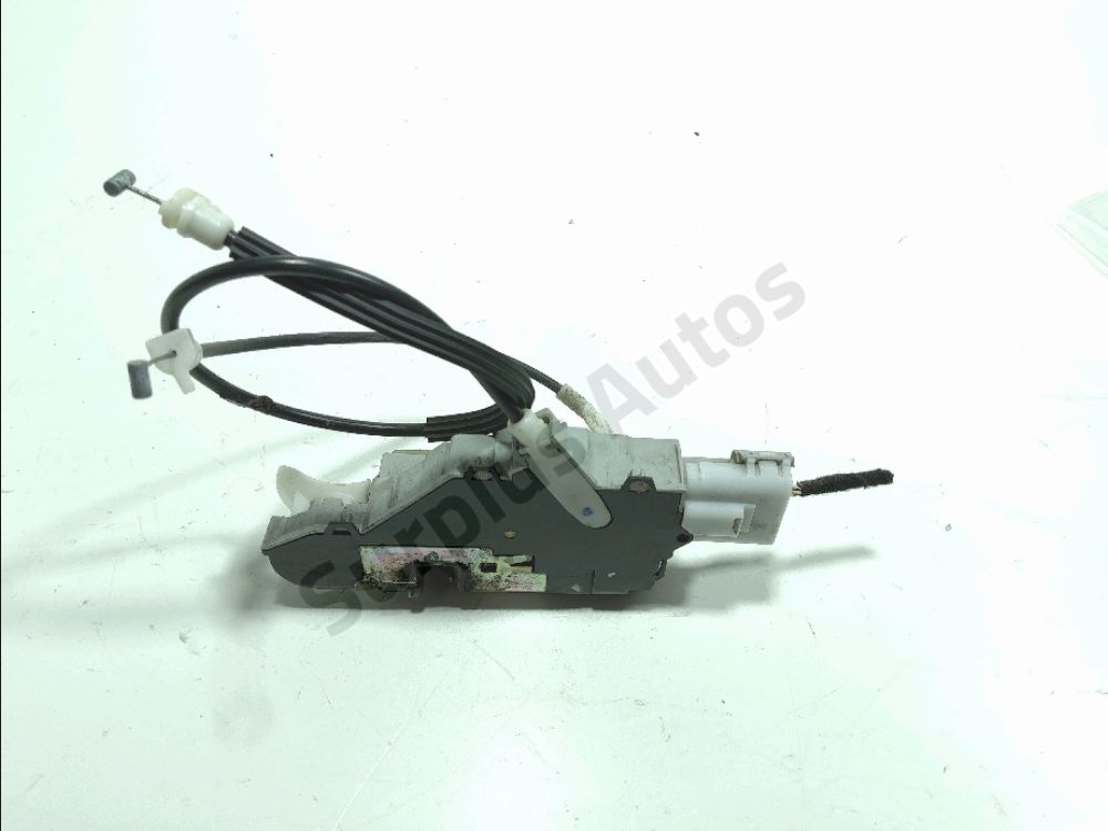 Serrure de porte avant gauche