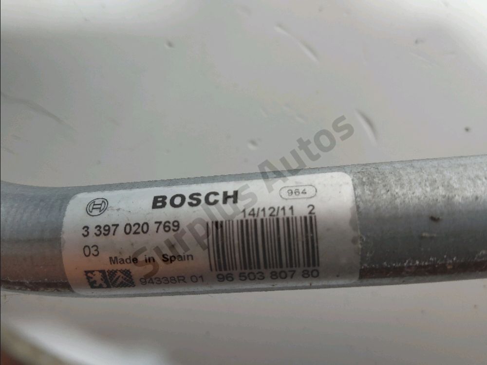 Mécanisme + moteur d'essuie glace avant