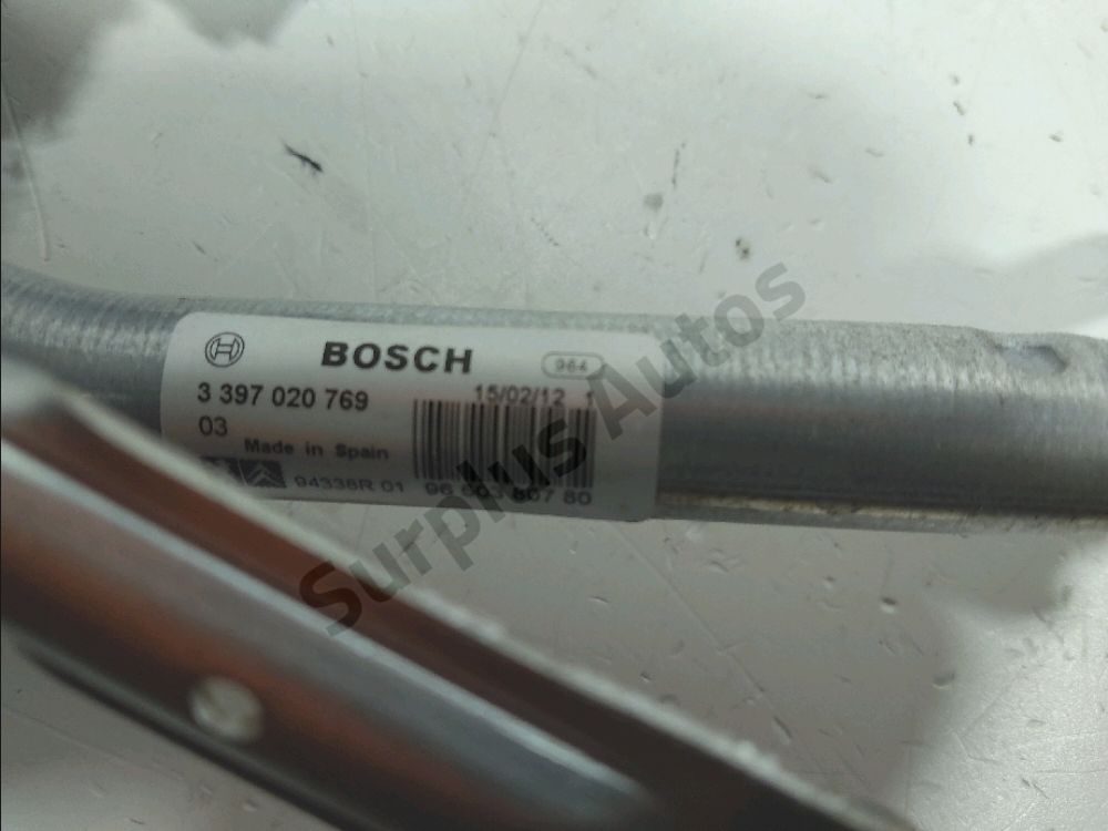 Mécanisme + moteur d'essuie glace avant