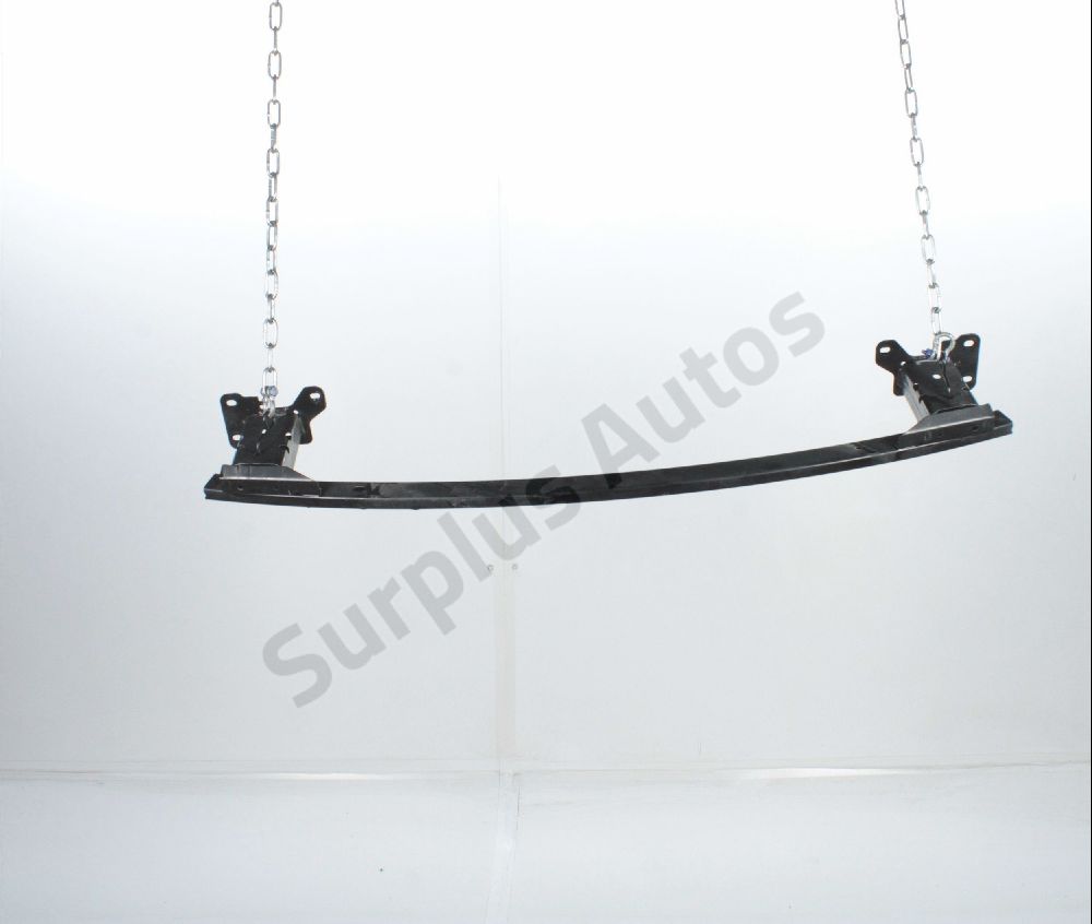 Traverse inférieure armature avant