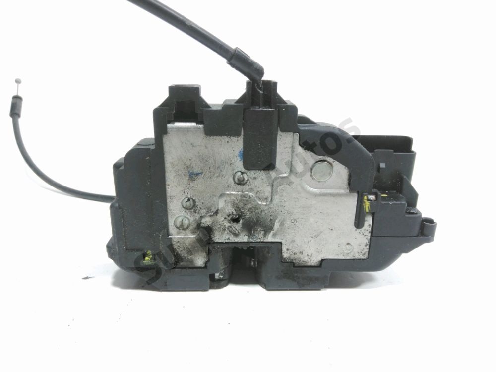 Serrure de porte avant gauche