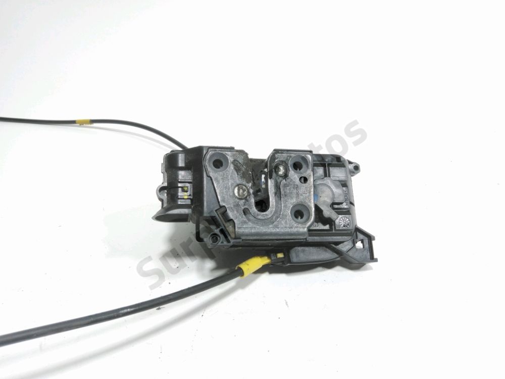 Serrure de porte avant gauche