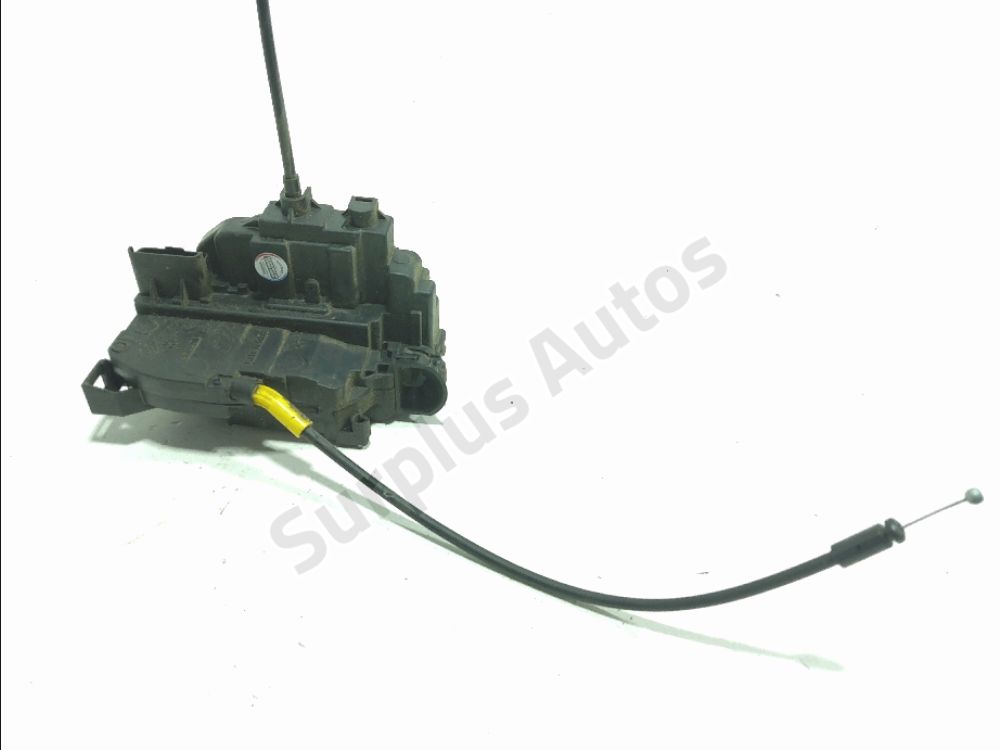 Serrure de porte avant gauche