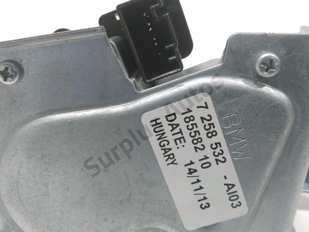 Moteur d'essuie glace arrière