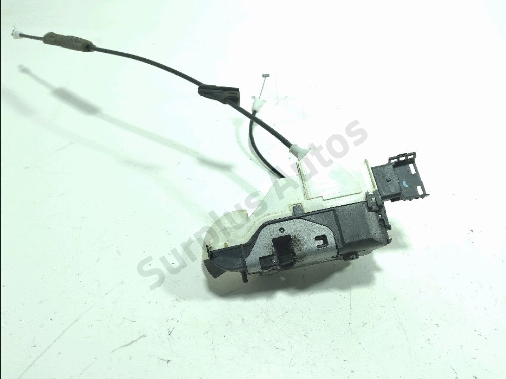 Serrure de porte avant gauche