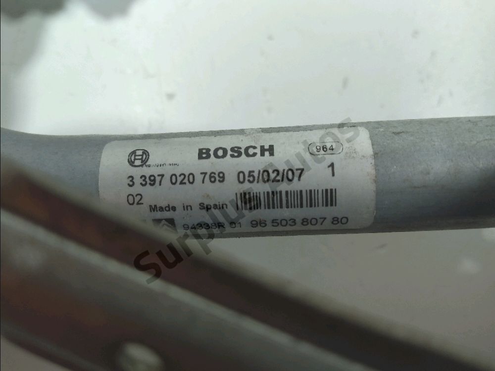 Mécanisme + moteur d'essuie glace avant