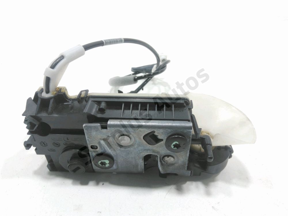 Serrure de porte avant gauche