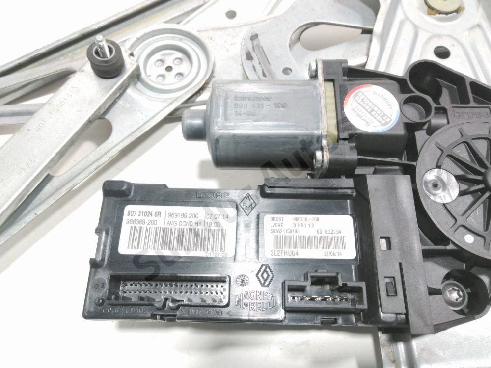 Lève-vitre électrique avant gauche