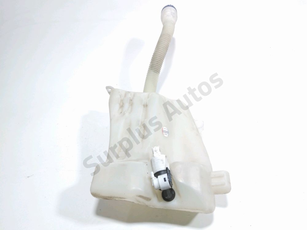 Réservoir de lave glace avant