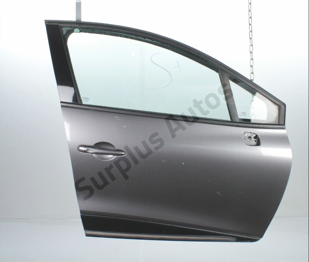 Porte avant droite