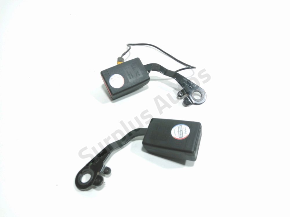 Ancrage ceinture arrière central