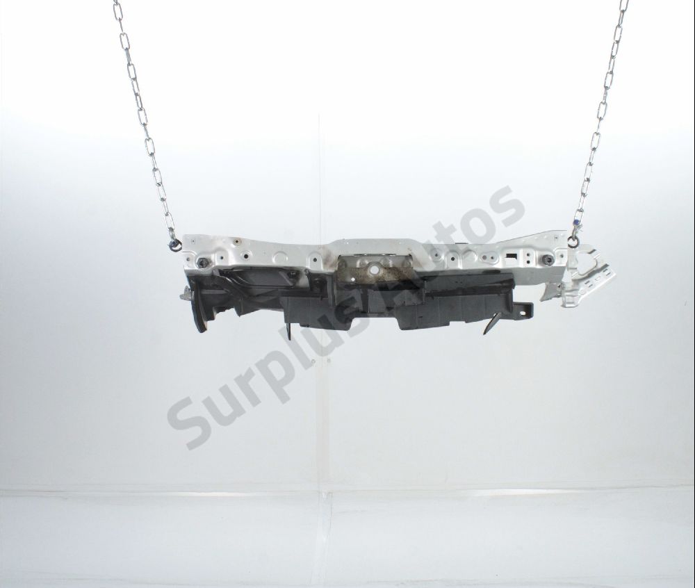 Traverse supérieure armature avant
