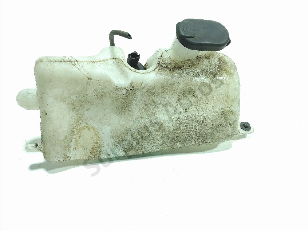 Réservoir de lave glace avant