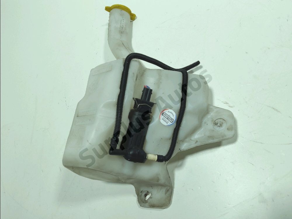 Réservoir de lave glace avant