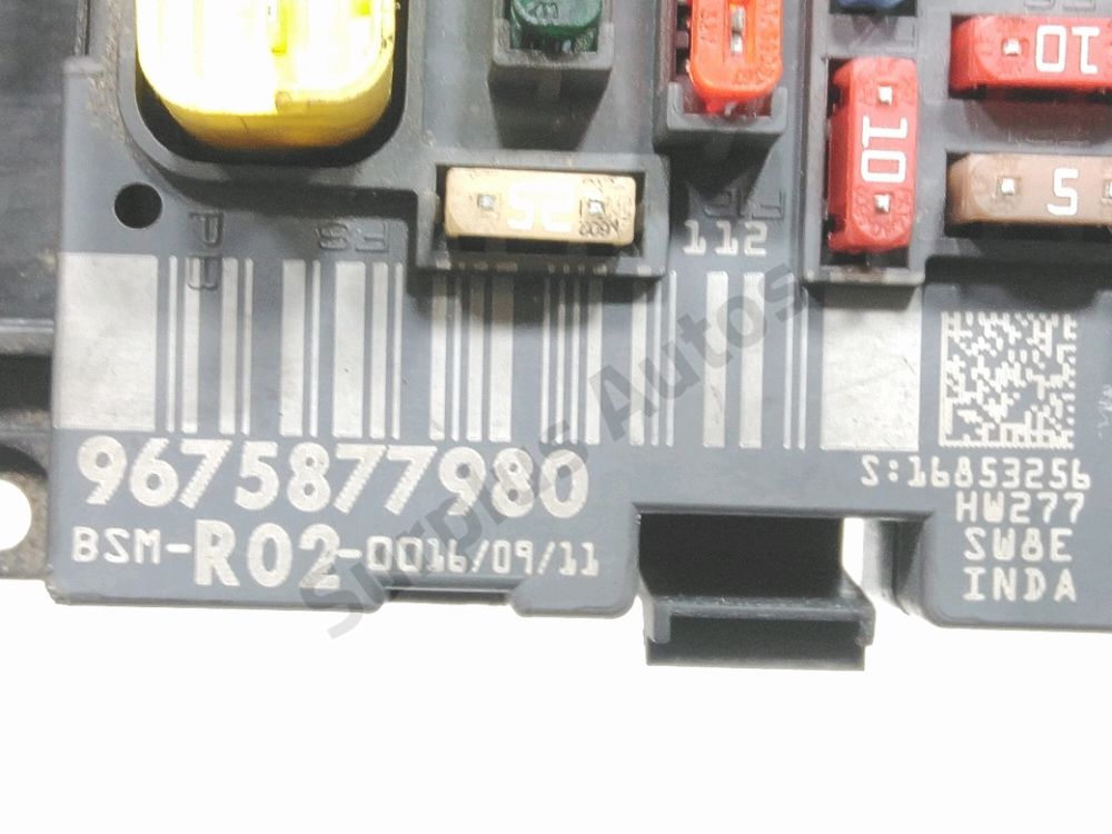 Boite à fusibles moteur