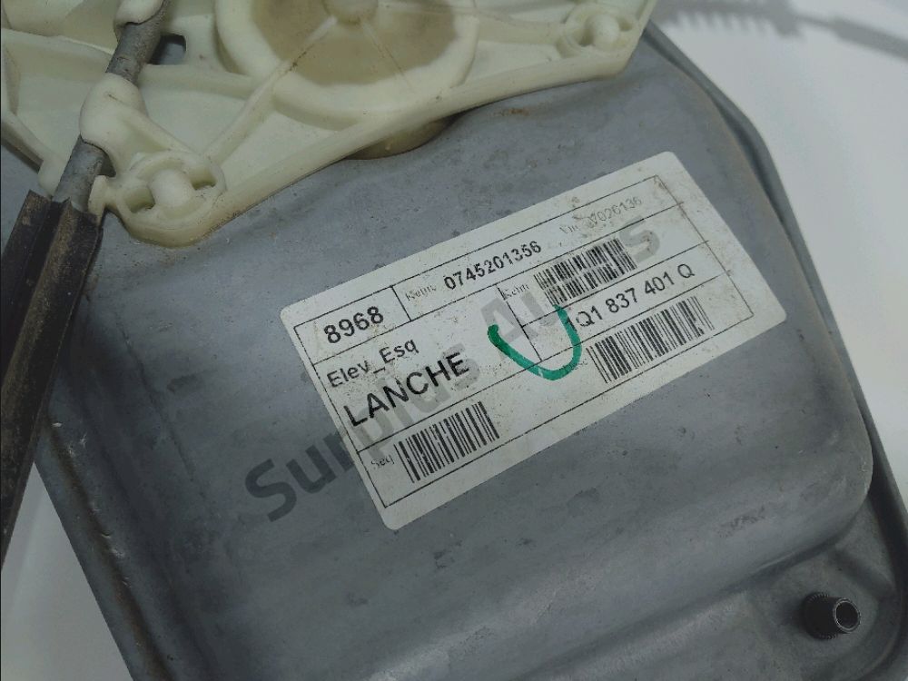 Lève-vitre électrique avant gauche
