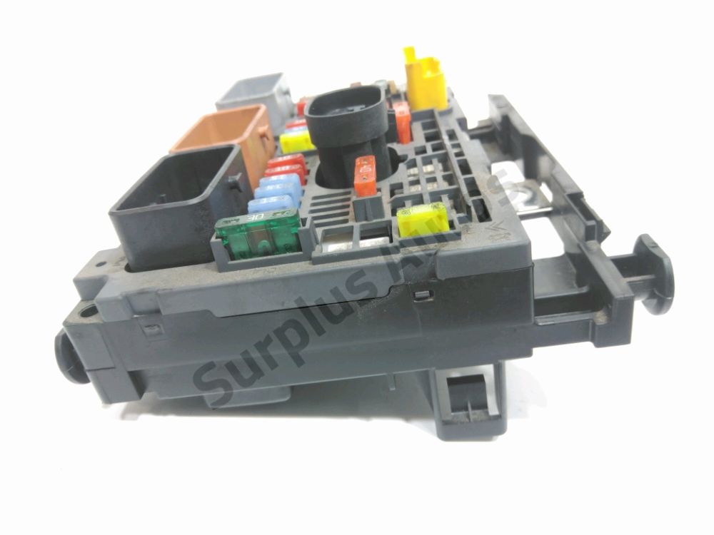 Boite à fusibles moteur