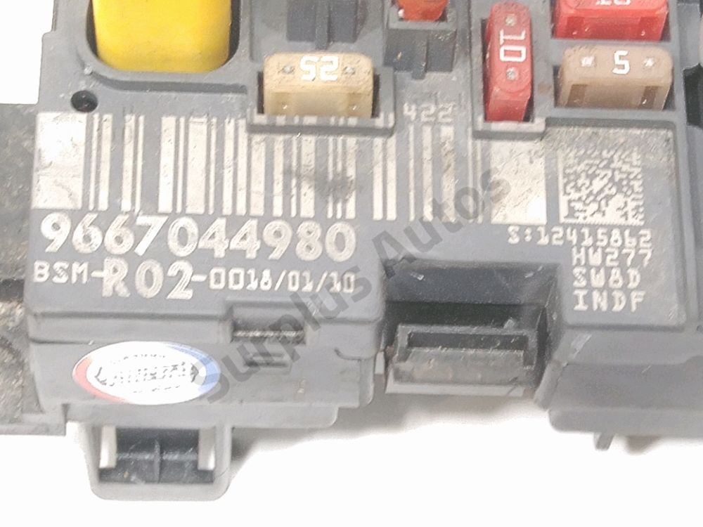 Boite à fusibles moteur