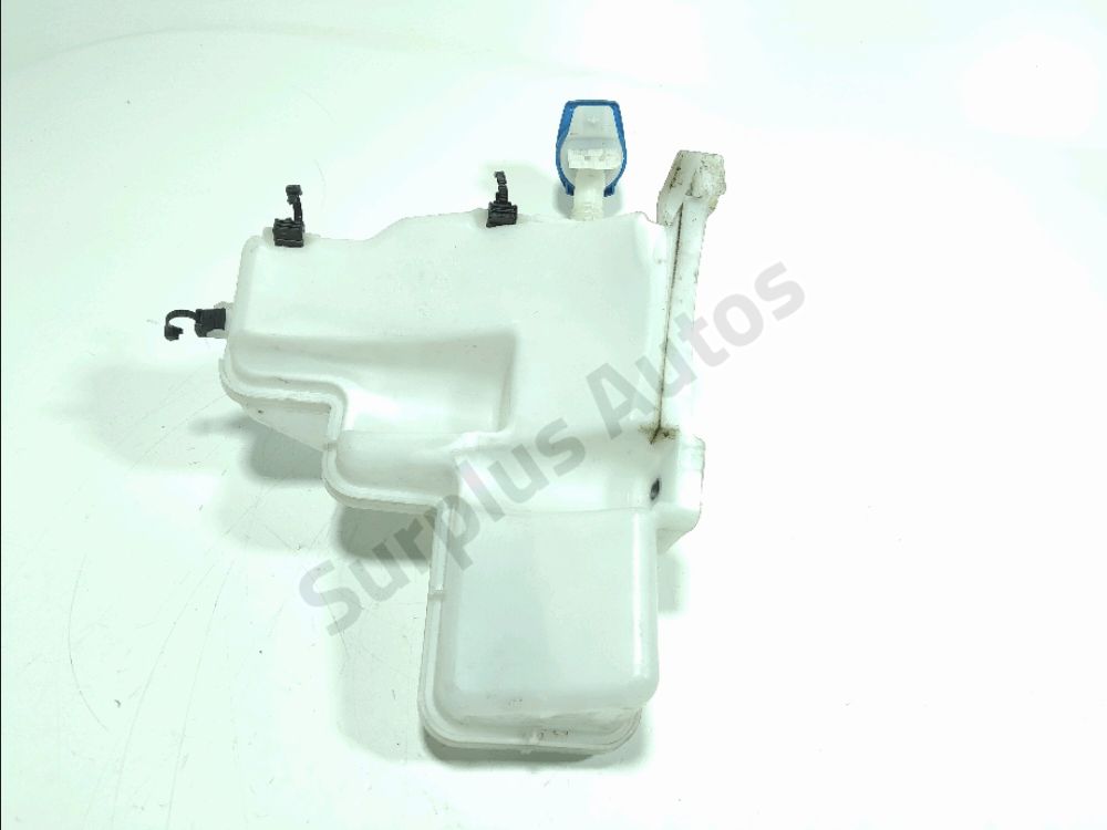 Réservoir de lave glace avant