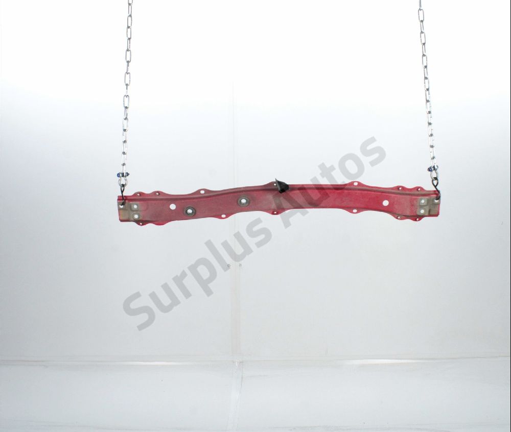 Traverse inférieure armature avant