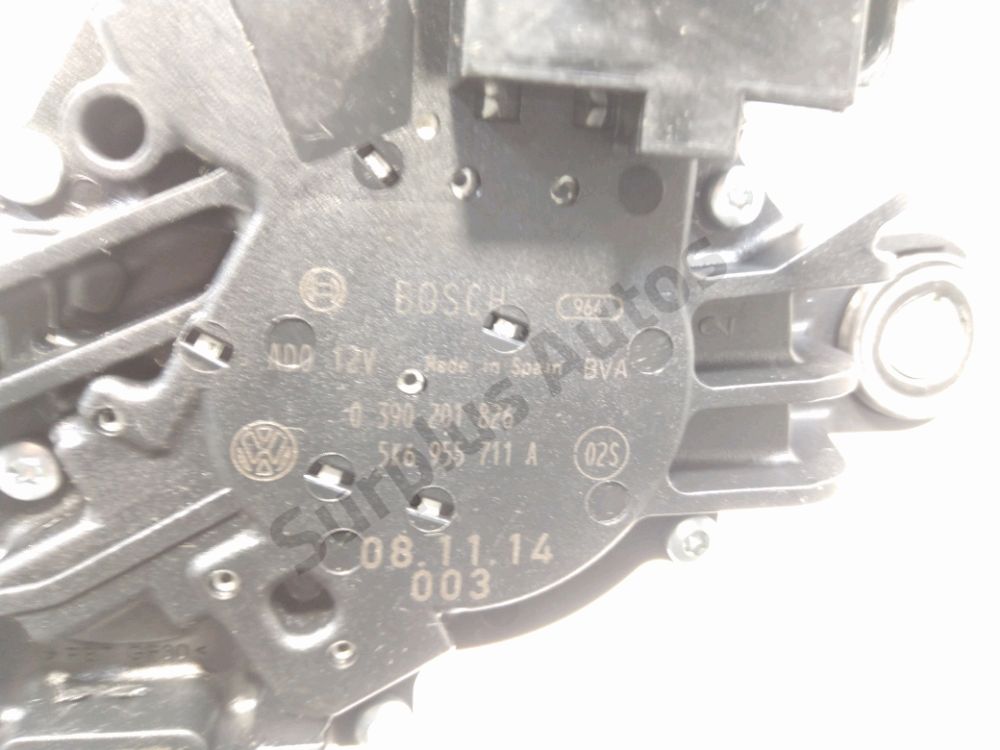 Moteur d'essuie glace arrière