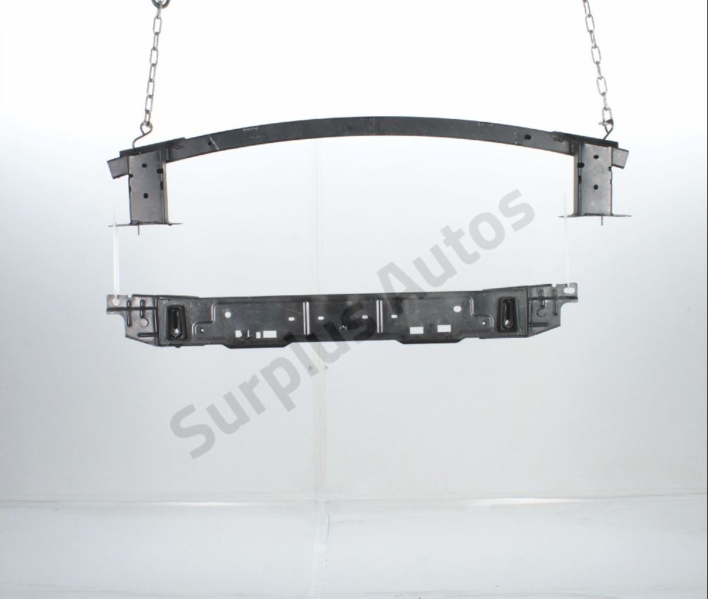 Traverse inférieure armature avant