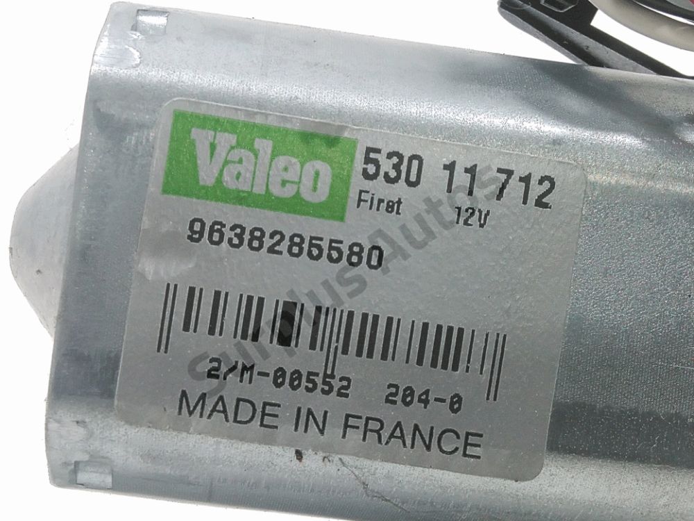 Moteur d'essuie glace arrière