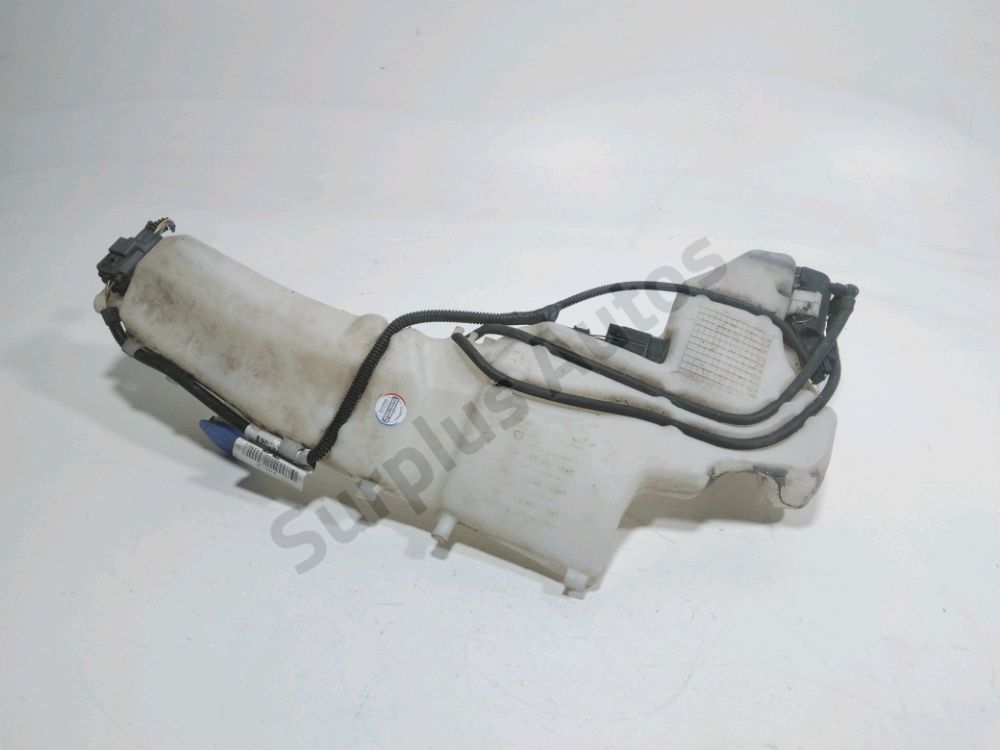 Réservoir de lave glace avant