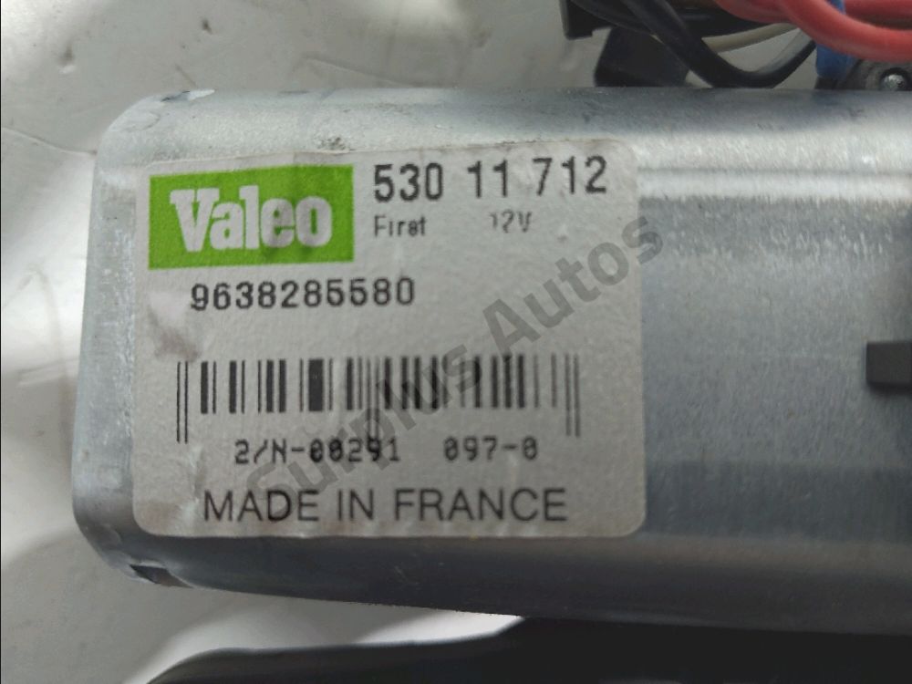 Moteur d'essuie glace arrière