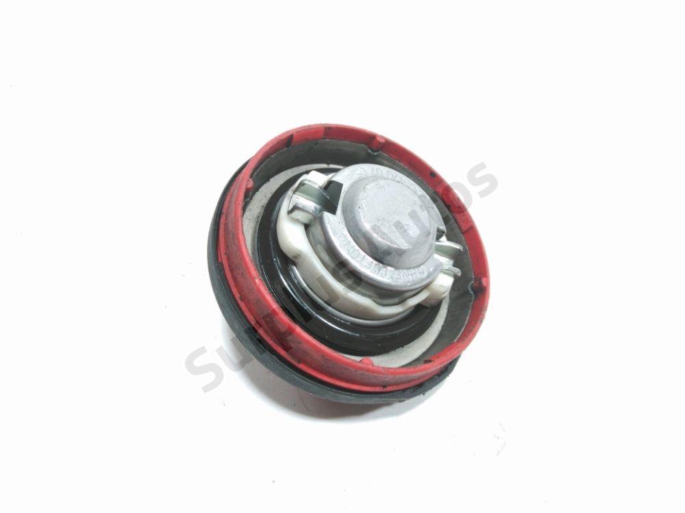 Bouchon de réservoir à carburant