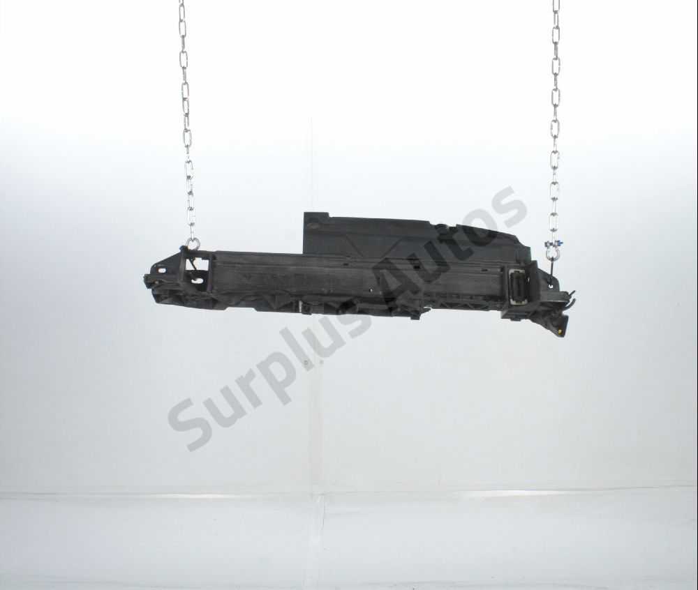 Traverse supérieure armature avant