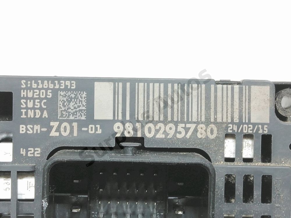 Boite à fusibles moteur