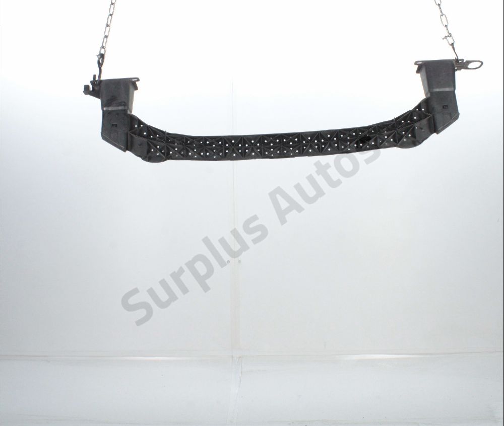 Traverse inférieure armature avant