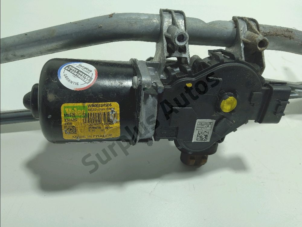 Mécanisme + moteur d'essuie glace avant