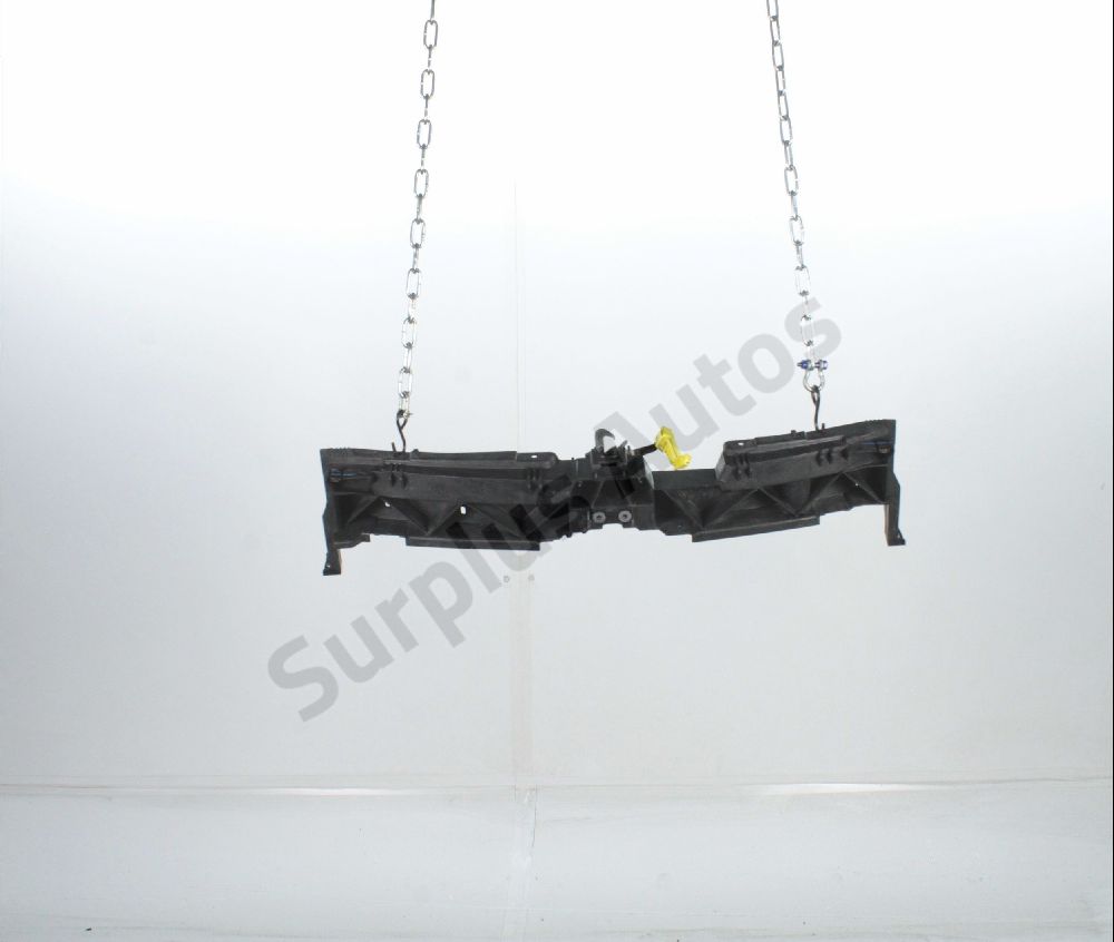 Traverse supérieure armature avant