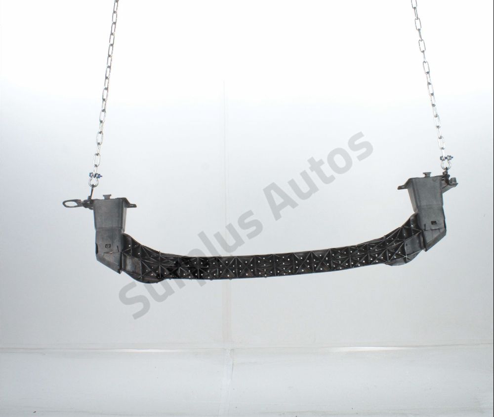 Traverse inférieure armature avant