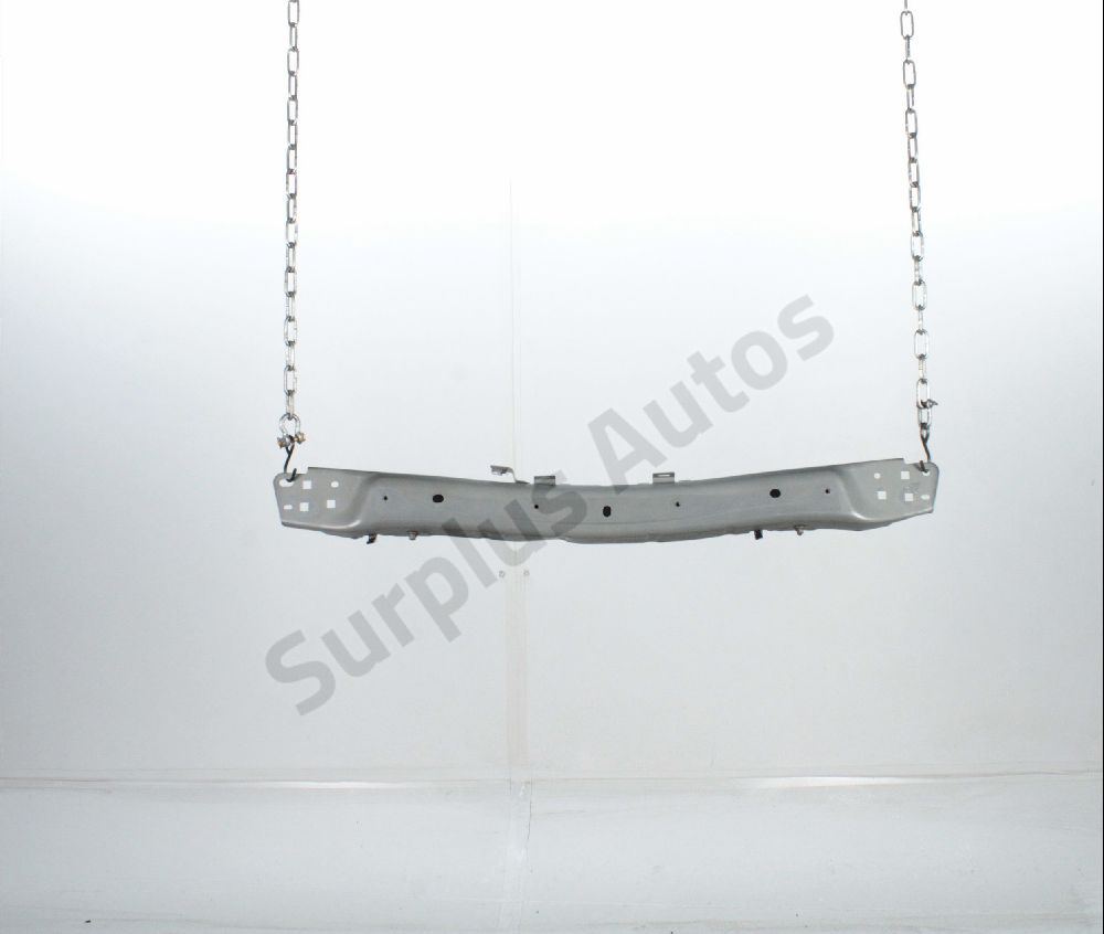 Traverse supérieure armature avant