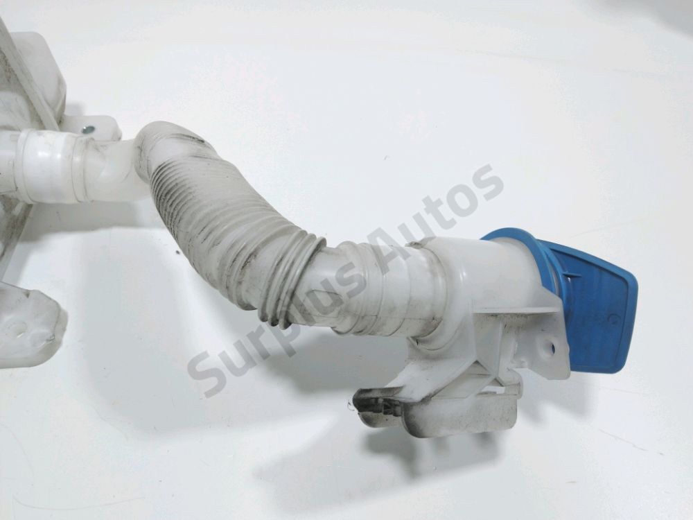 Réservoir de lave glace avant