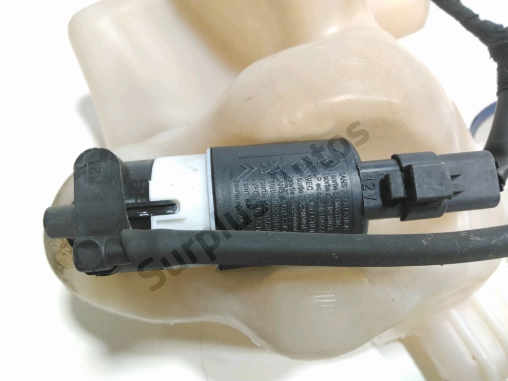 Réservoir de lave glace avant