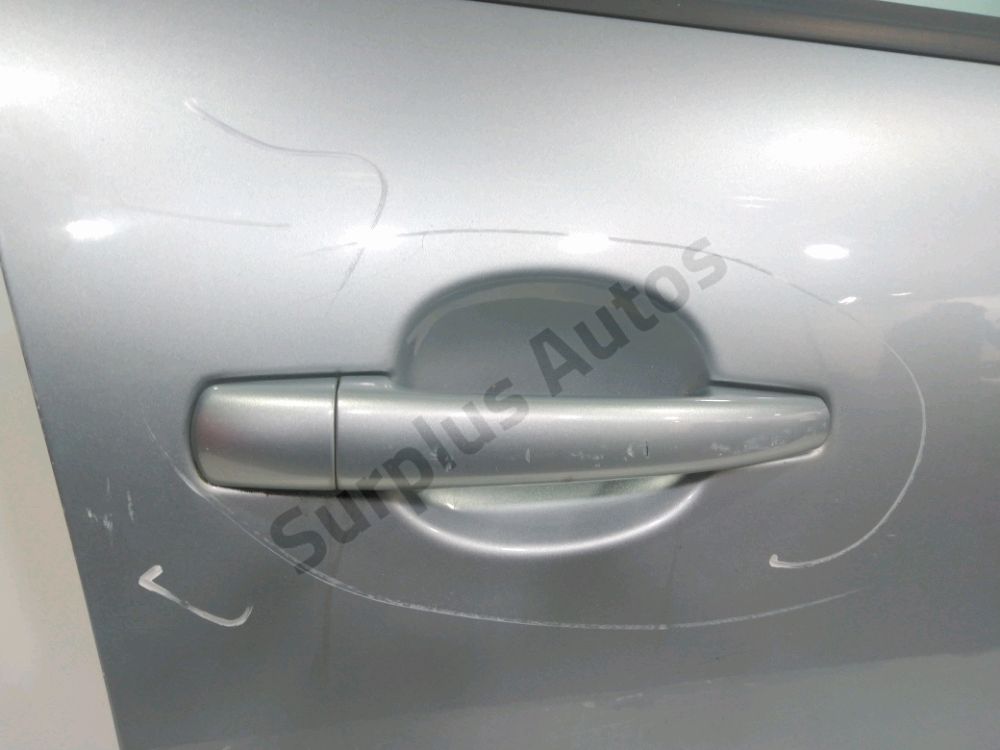 Porte avant droite