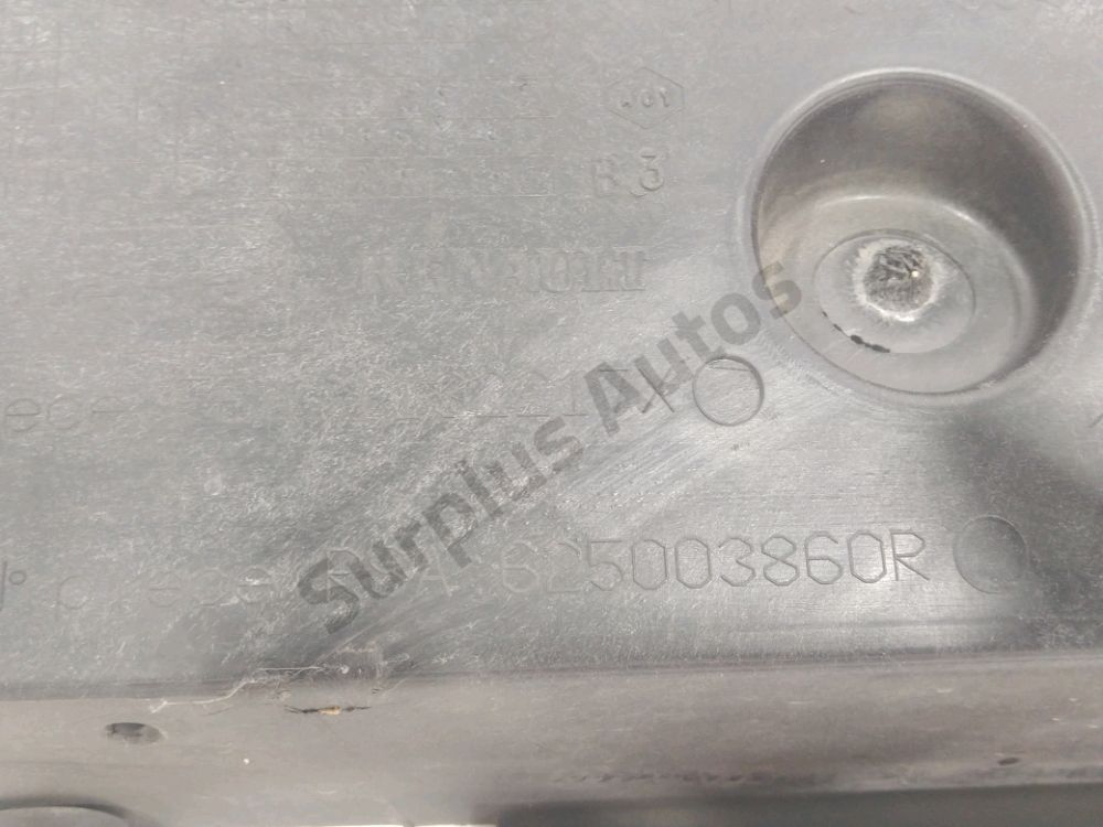 Traverse supérieure armature avant