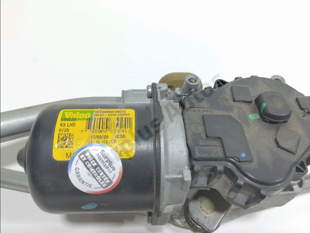 Mécanisme + moteur d'essuie glace avant