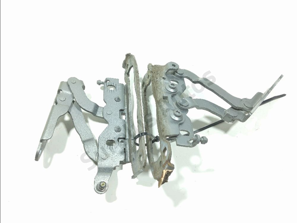 Jeu de charnières de capot