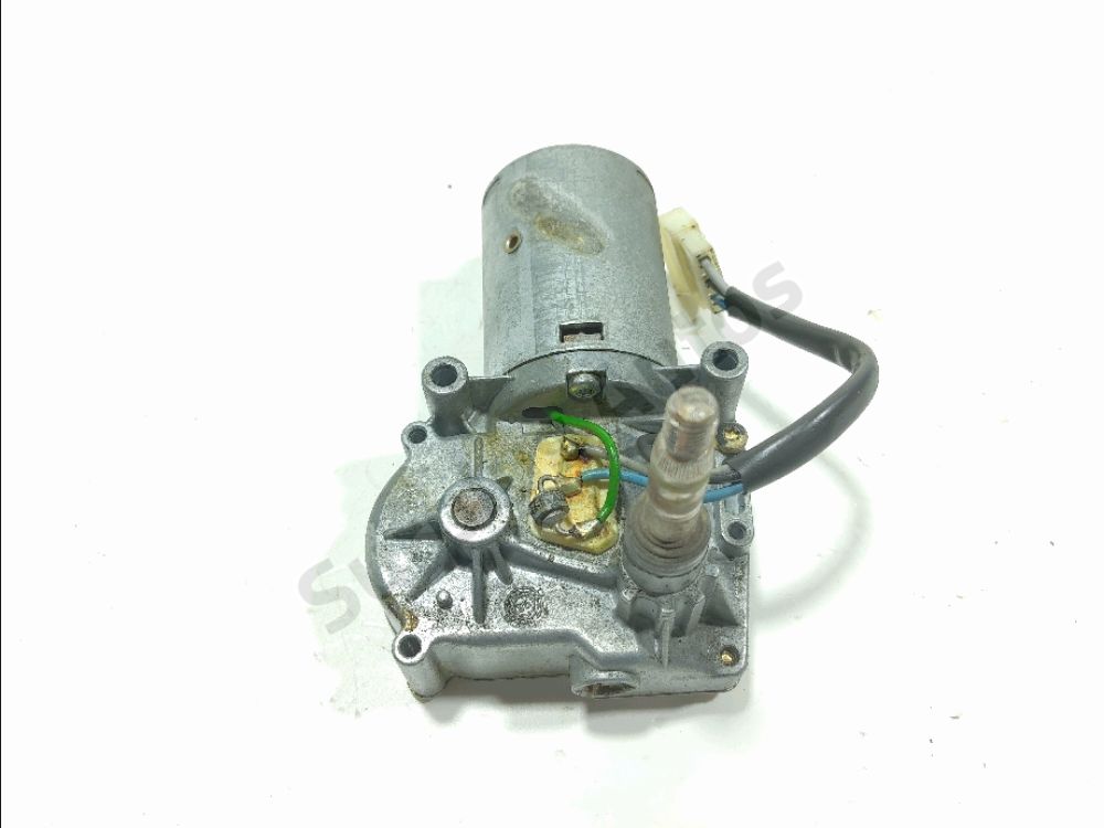 Moteur d'essuie glace arrière