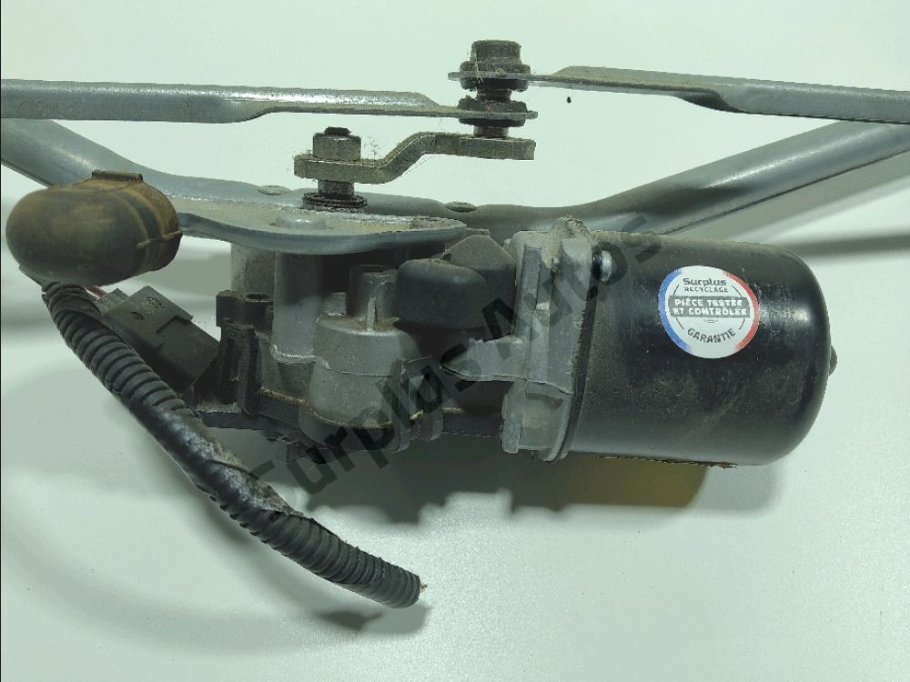 Mécanisme + moteur d'essuie glace avant