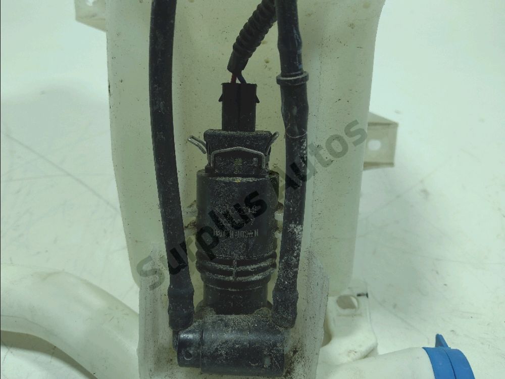 Réservoir de lave glace avant