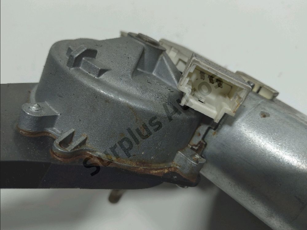 Moteur d'essuie glace arrière