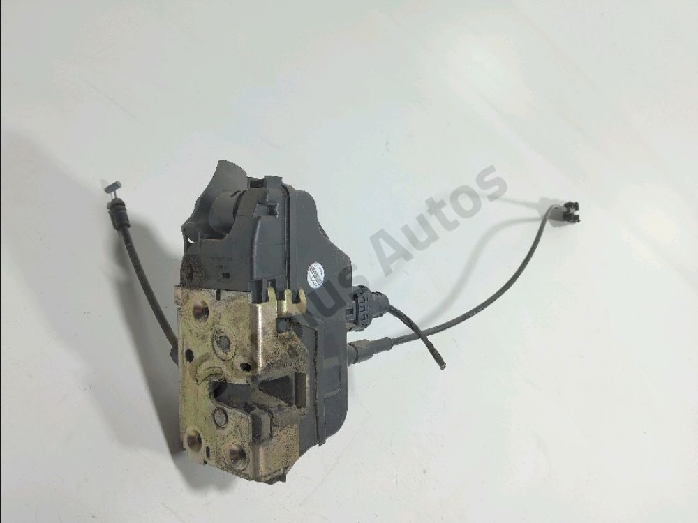 Serrure de porte avant gauche